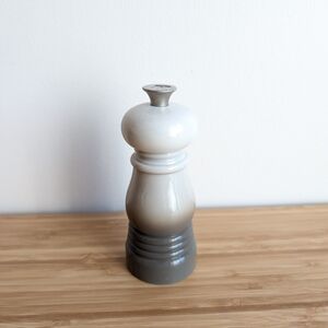Le Creuset Pepper Grinder (Small)